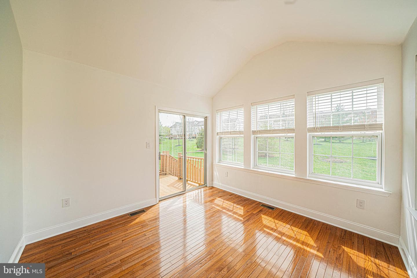 34 Arbor Circle photo 14