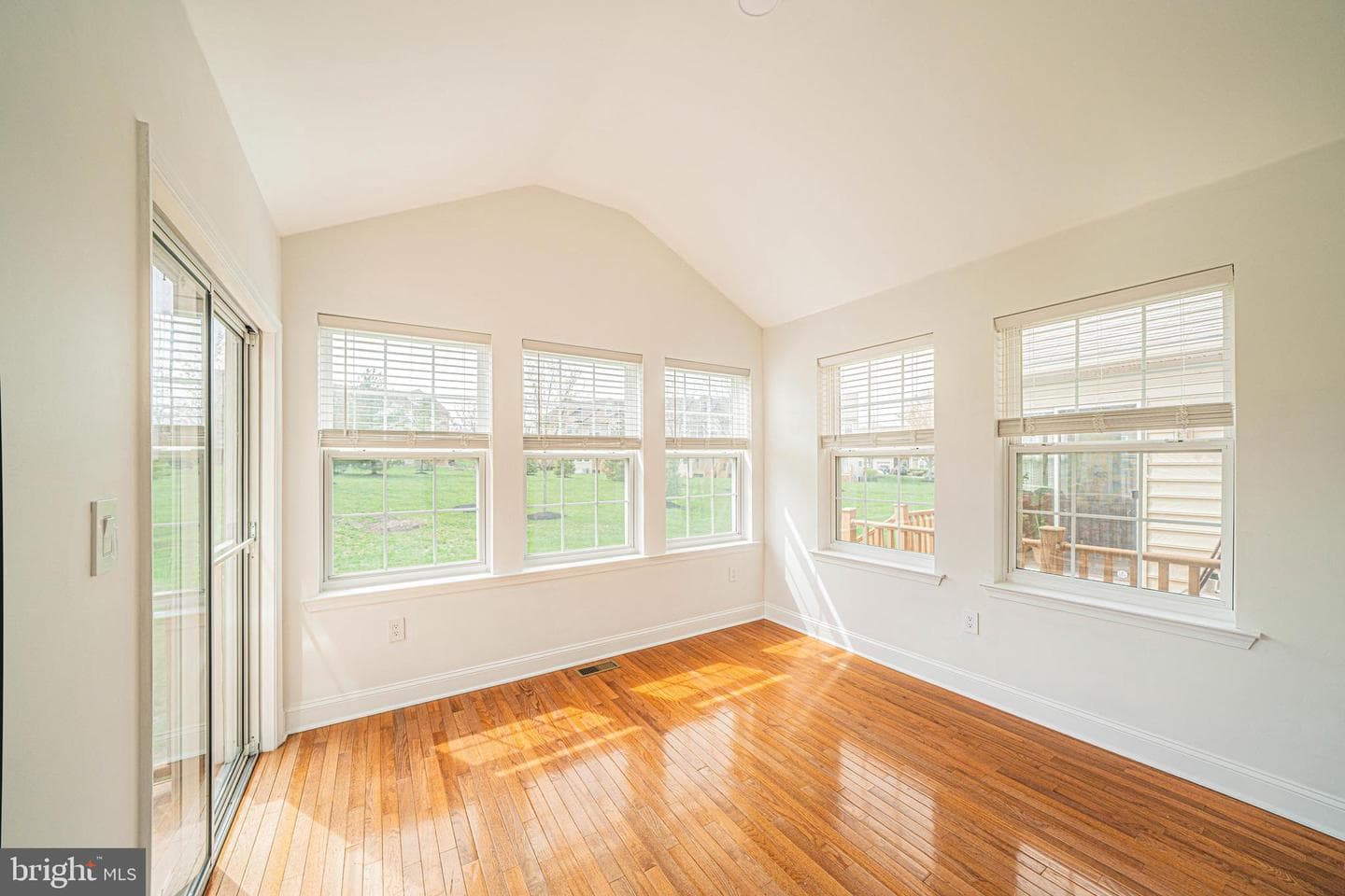 34 Arbor Circle photo 16