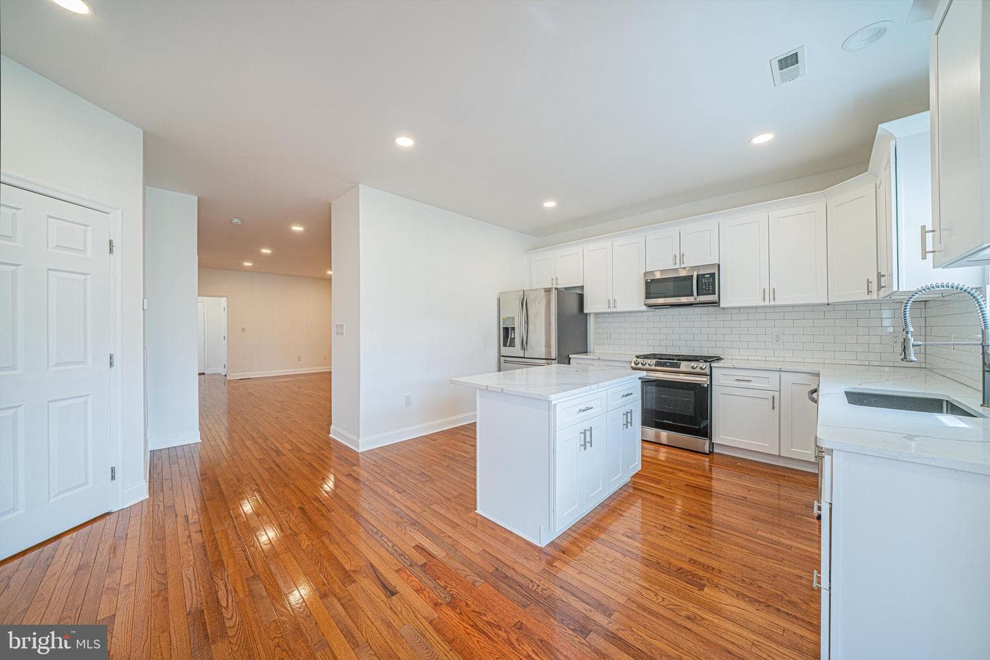 34 Arbor Circle photo 17