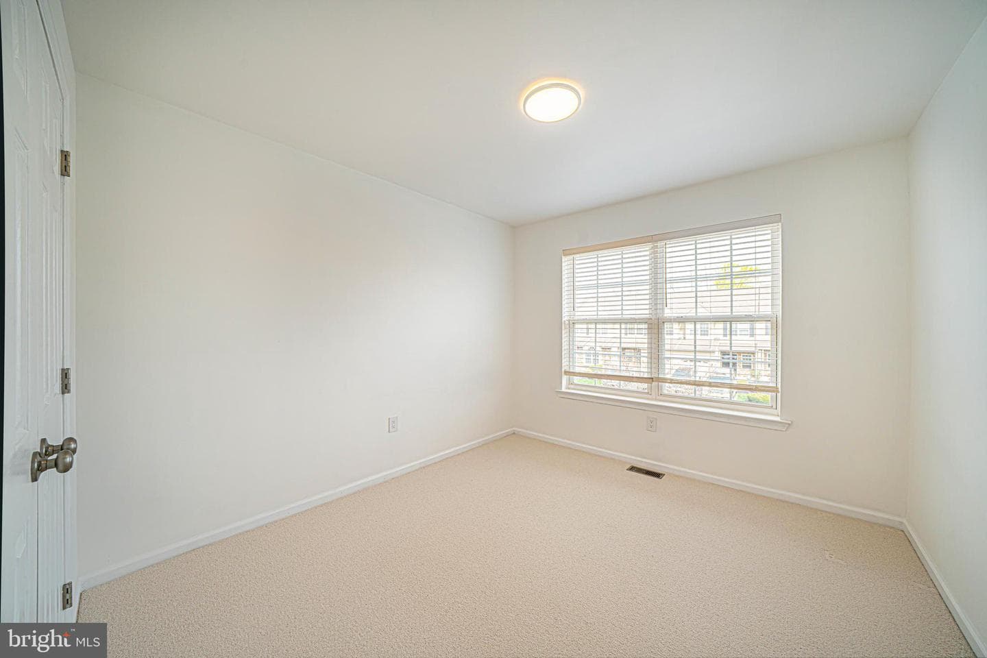 34 Arbor Circle photo 27