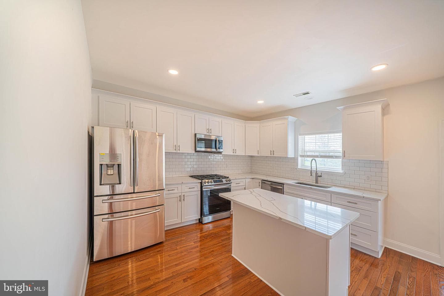 34 Arbor Circle photo 4
