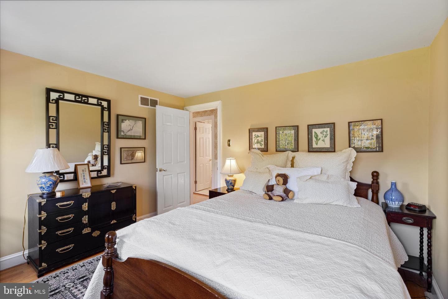 653 Valley Road photo 26