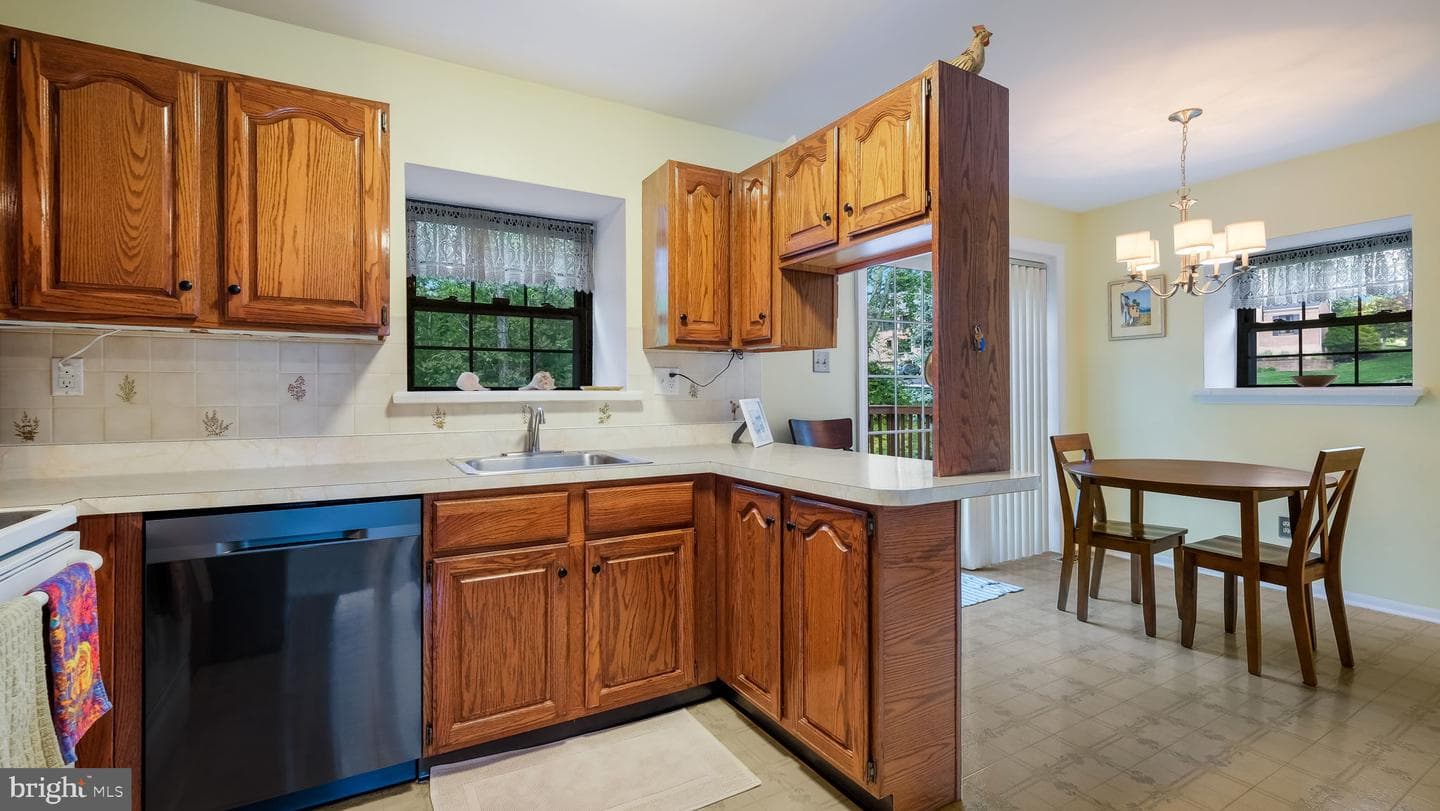 1901 Yorktown South, West Norriton photo 8