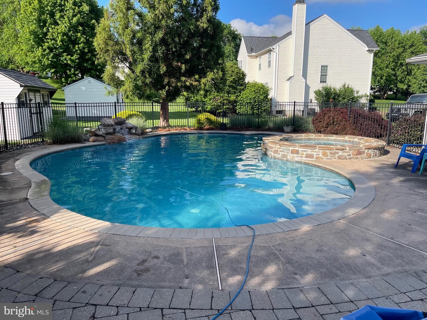 8 Buckley Circle photo 43