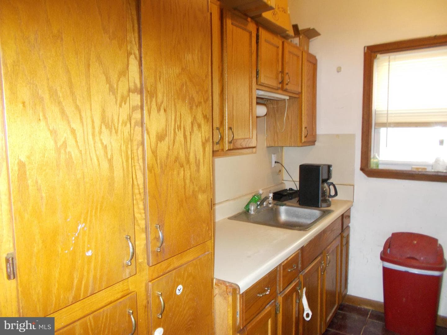 1226 E Philadelphia Avenue photo 6