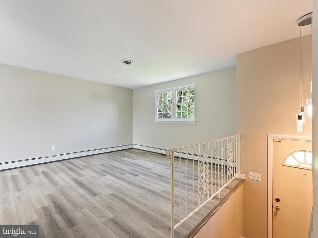 14 Featherbed Lane photo 14