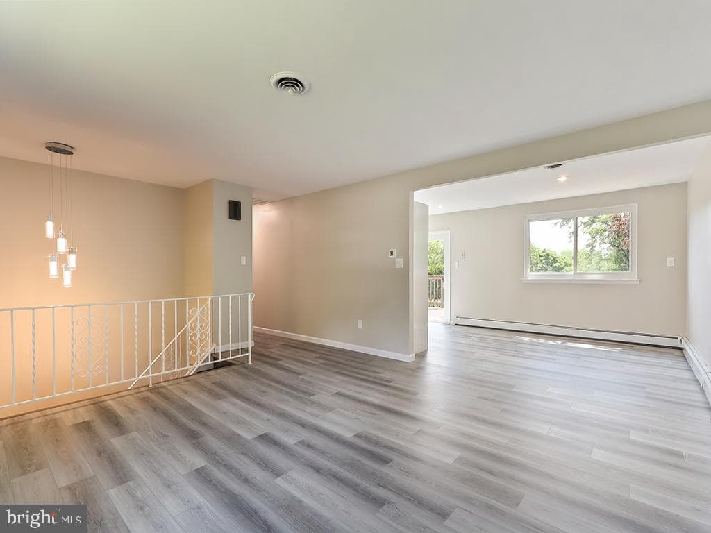 14 Featherbed Lane photo 16
