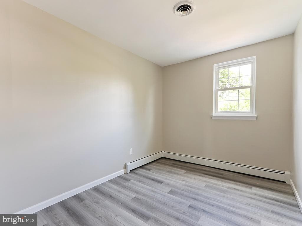 14 Featherbed Lane photo 28