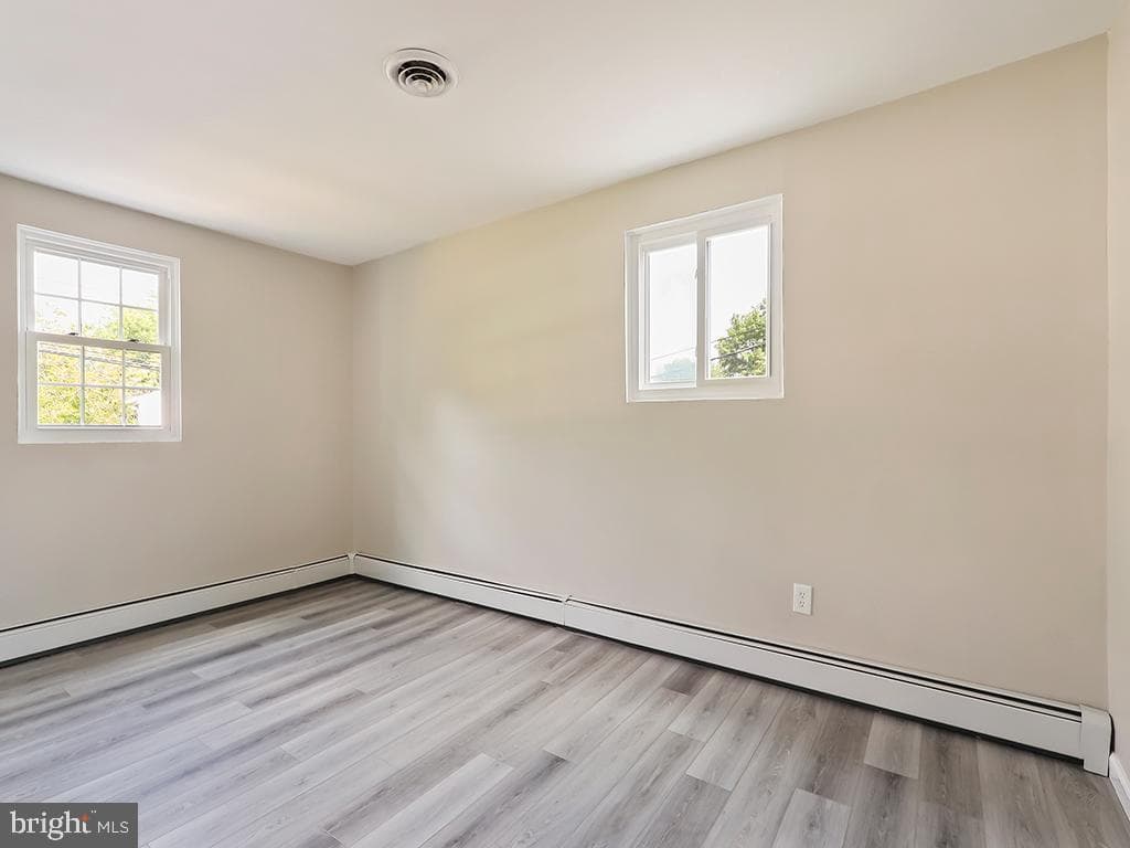 14 Featherbed Lane photo 33