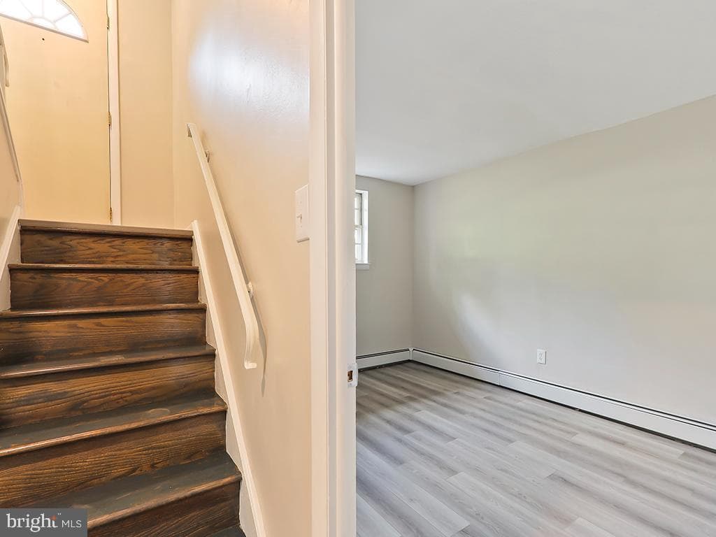 14 Featherbed Lane photo 35