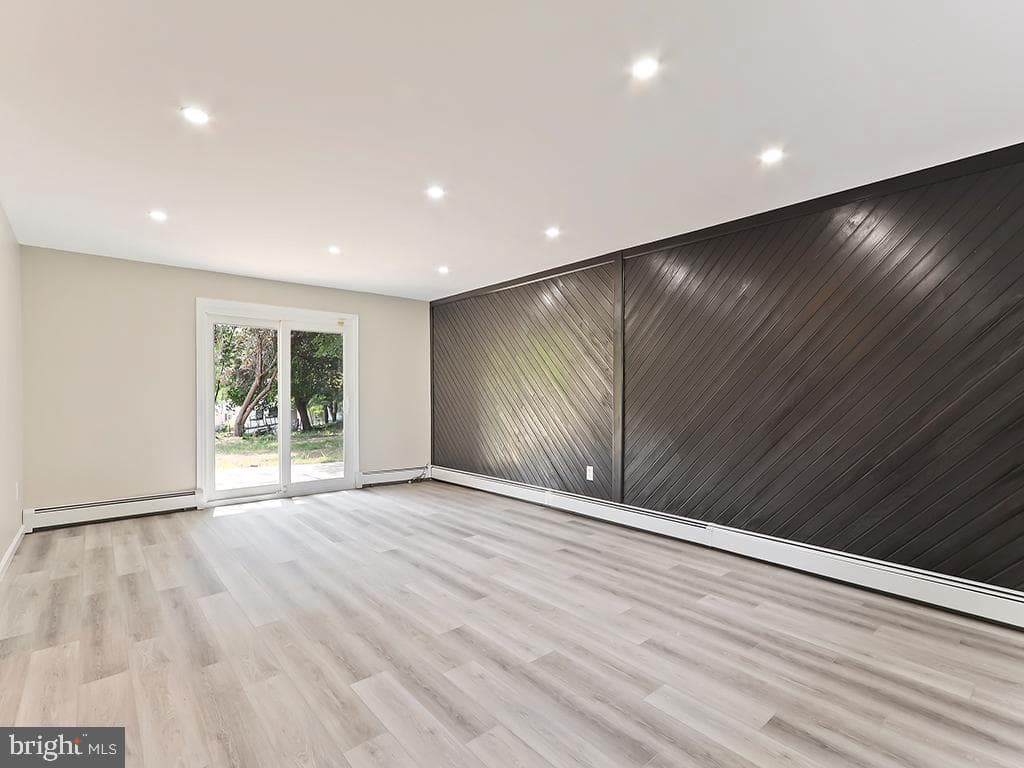 14 Featherbed Lane photo 39