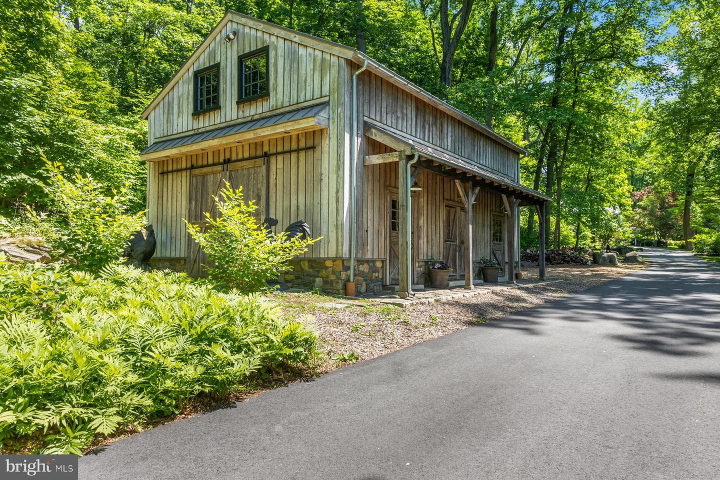 1650 Mount Pleasant Road photo 2