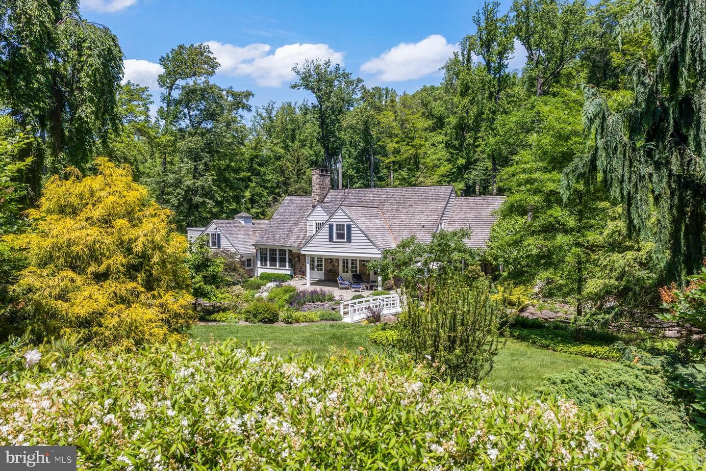 1660 Mount Pleasant Road photo 2