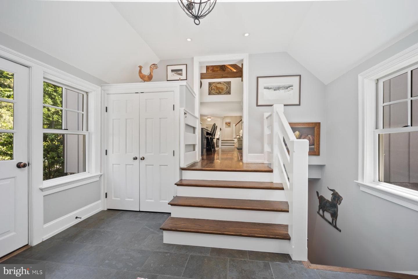 1660 Mount Pleasant Road photo 24