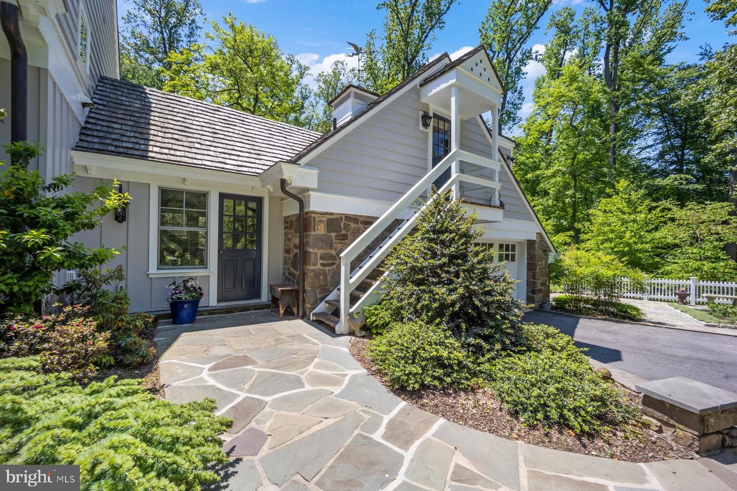1660 Mount Pleasant Road photo 29