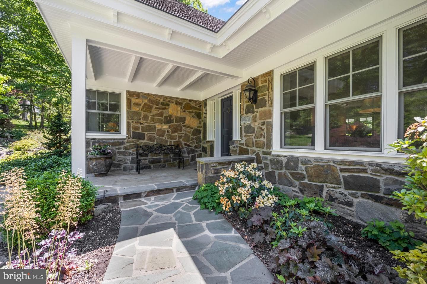 1660 Mount Pleasant Road photo 3