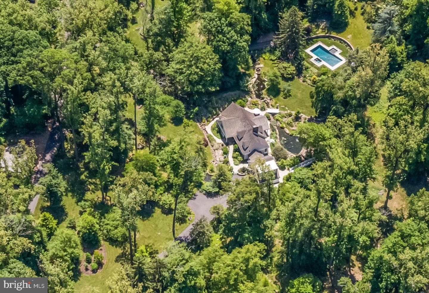 1660 Mount Pleasant Road photo 42