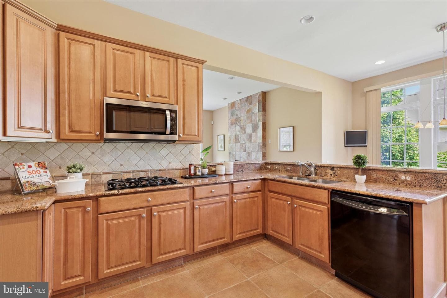 137 Mahogany Way photo 7