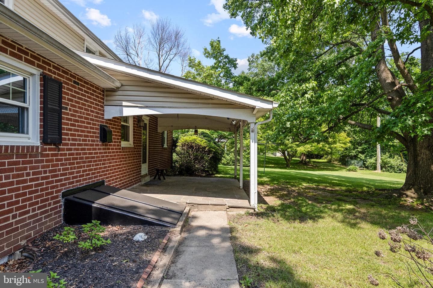 808 Judie Lane photo 6