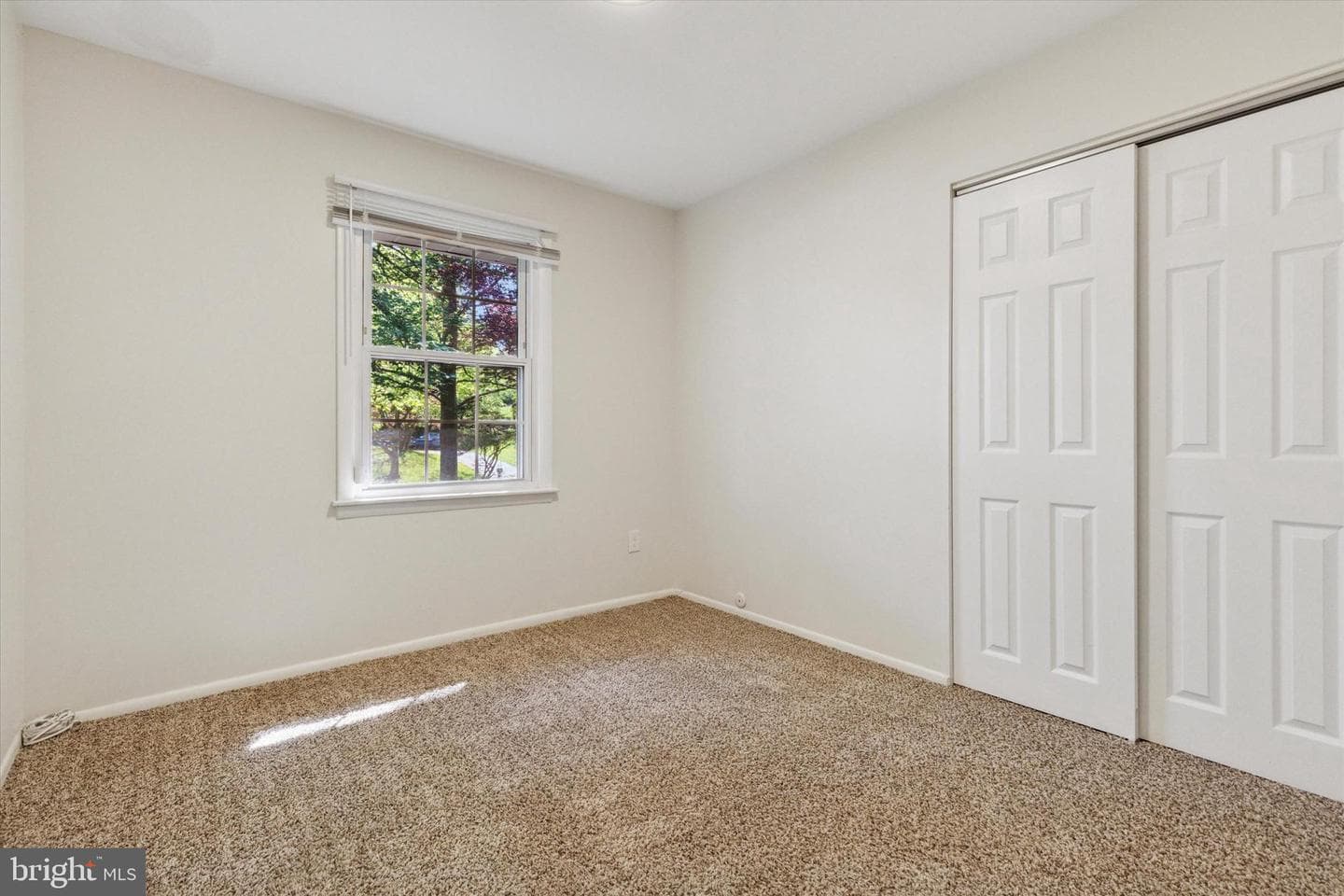 1523 Heather Place photo 14