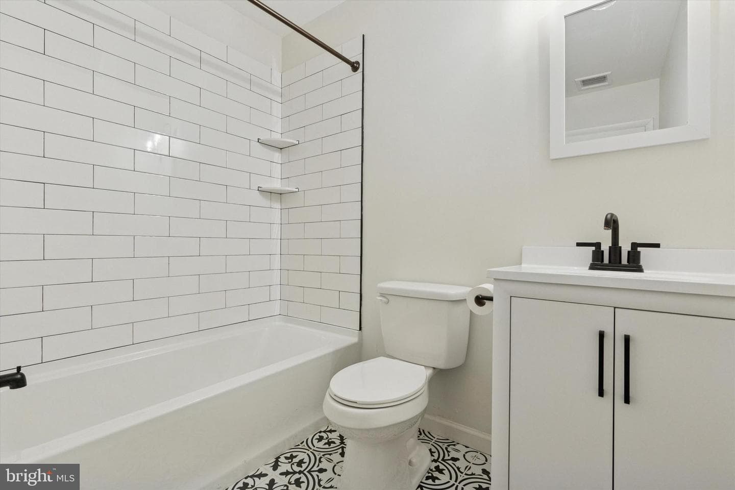 1523 Heather Place photo 21