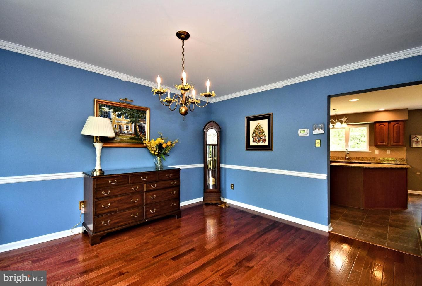 1935 Linden Lane photo 6