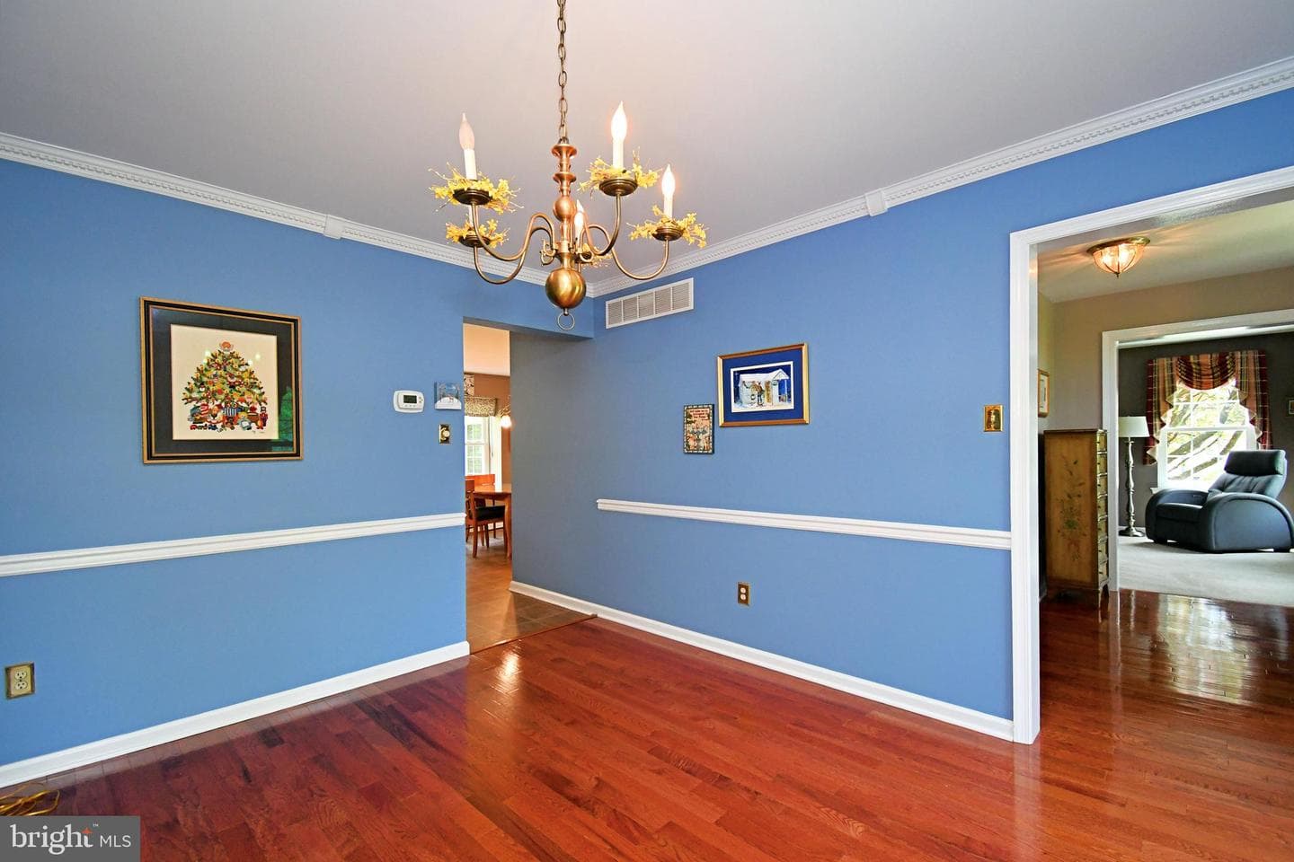 1935 Linden Lane photo 7