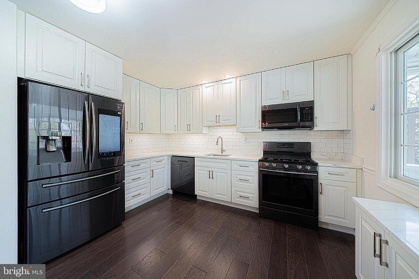 159 Red Haven Drive photo 17