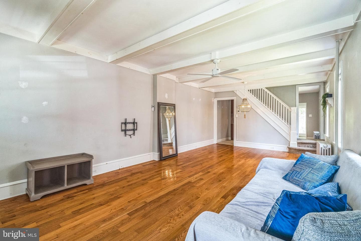 228 S 5th Avenue photo 4