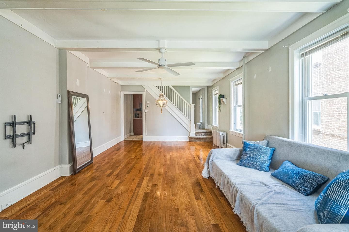 228 S 5th Avenue photo 6