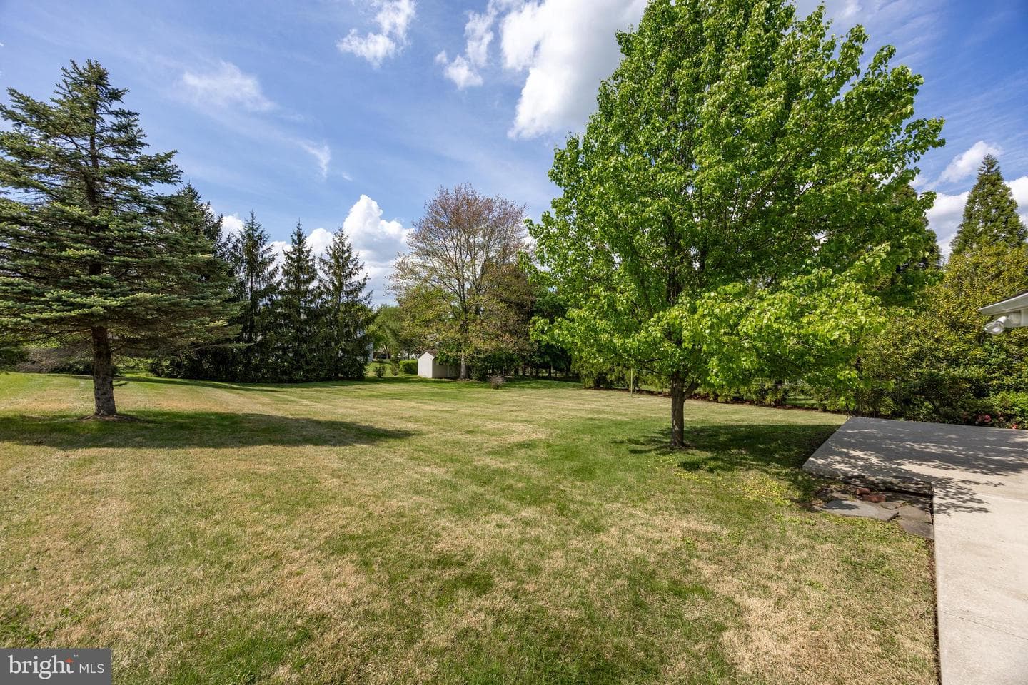 235 8th Avenue photo 30