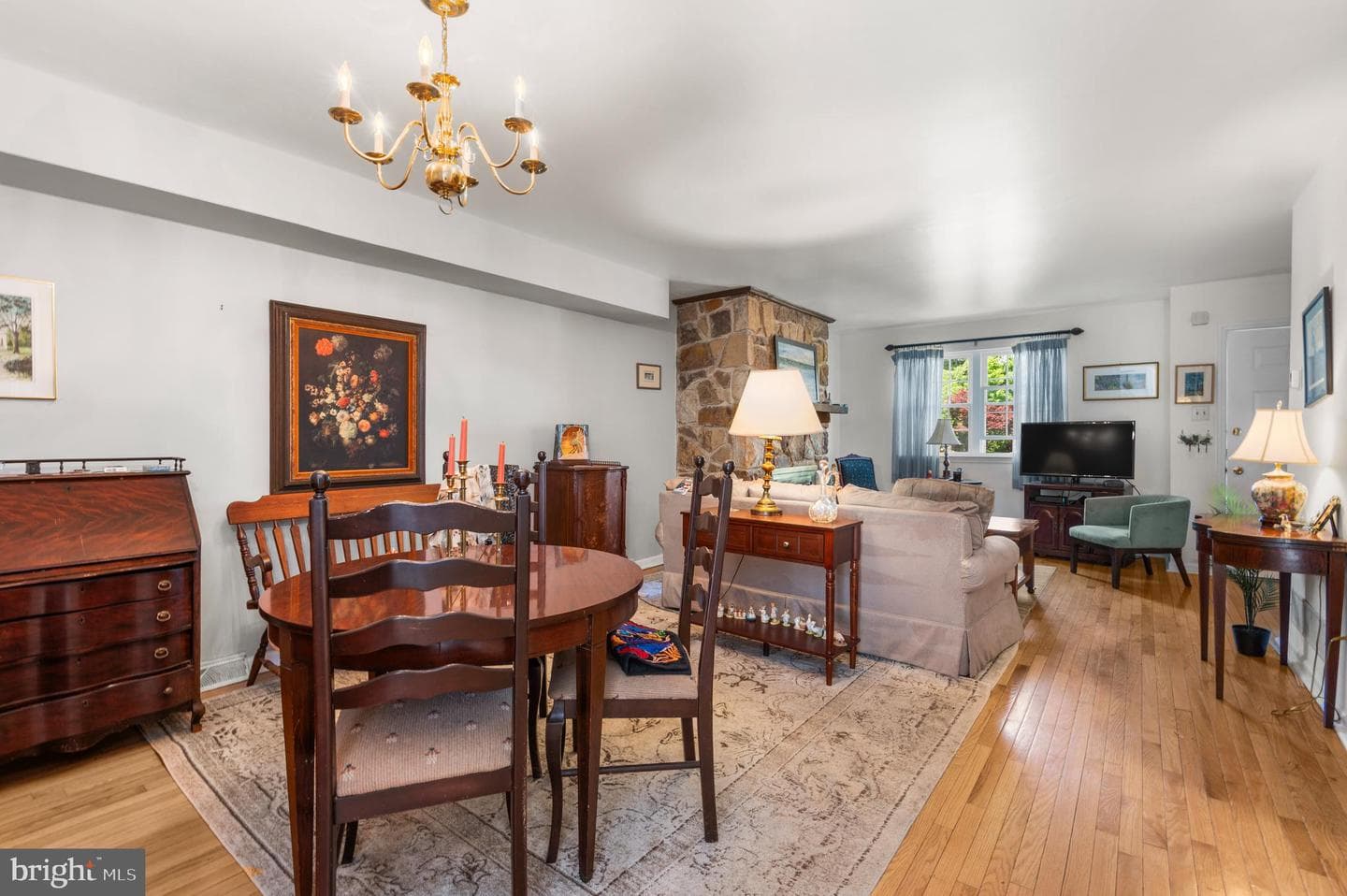 249 Lawndale Avenue photo 3