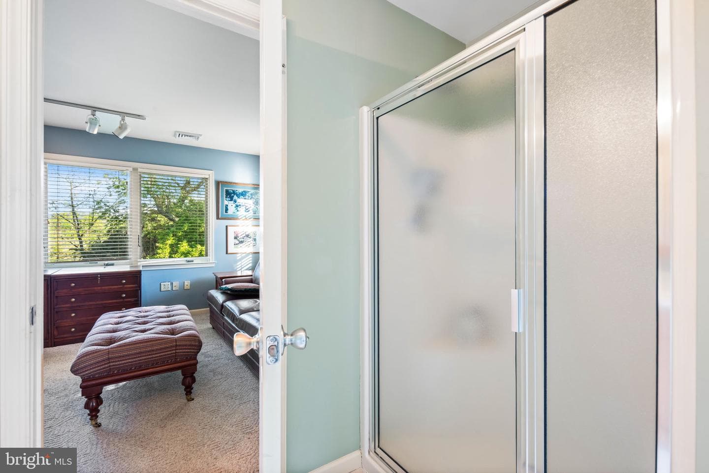 141 Gwynmont Drive photo 38