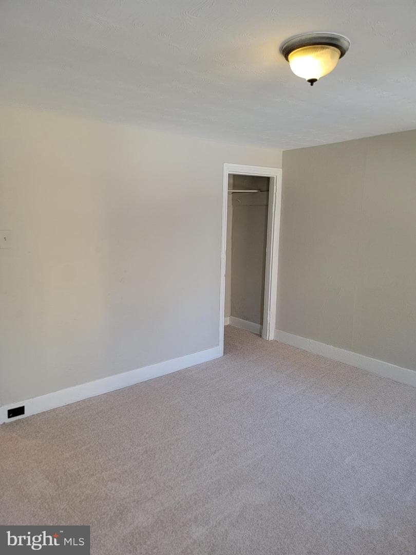 613 Walnut Street photo 10