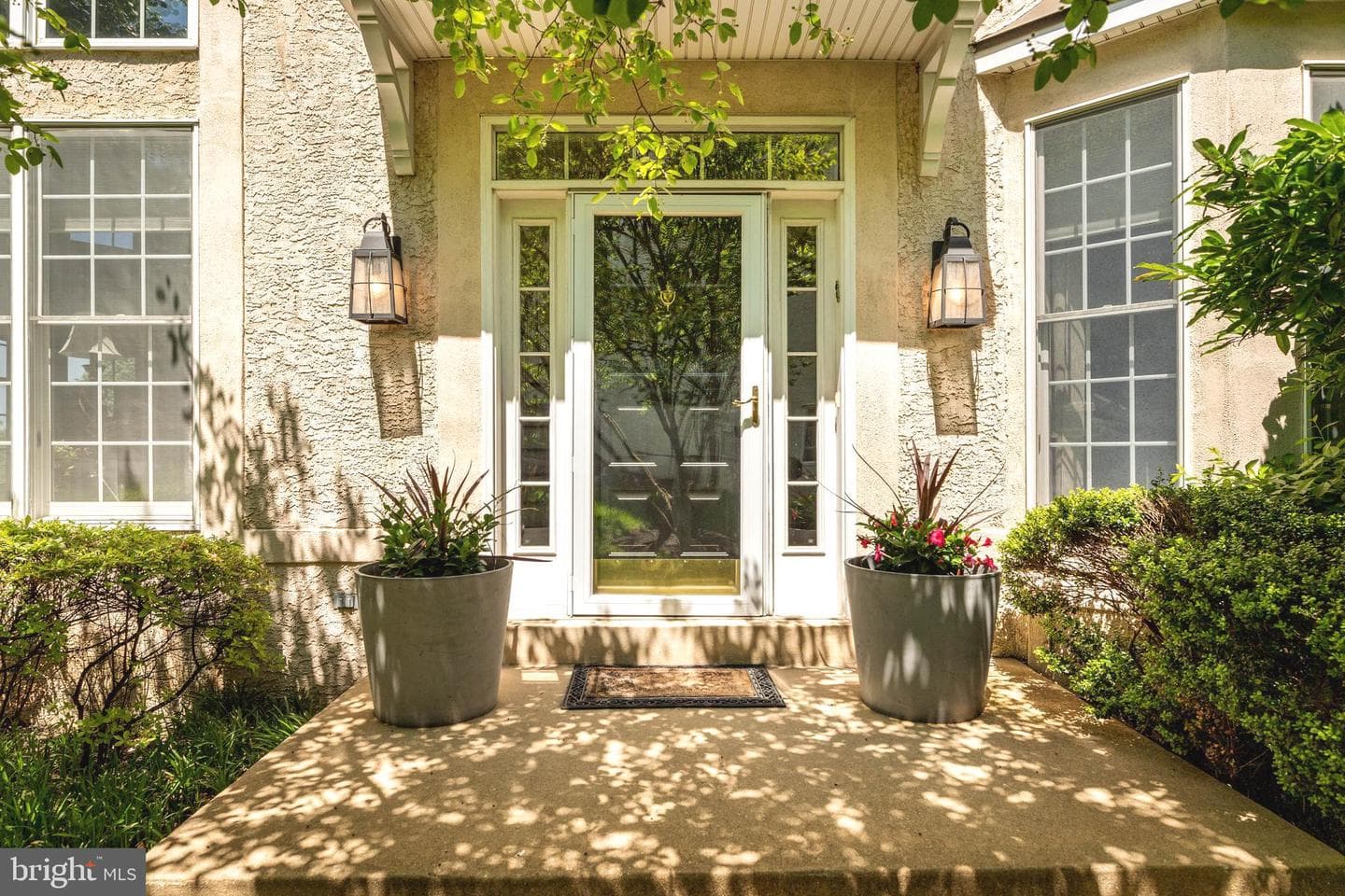 1123 Riverview Lane photo 3