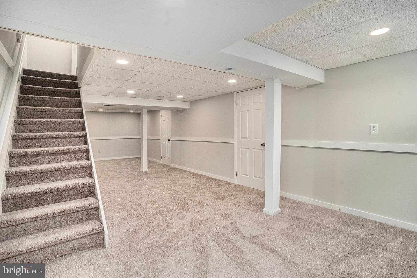 748 Jefferson Street photo 29