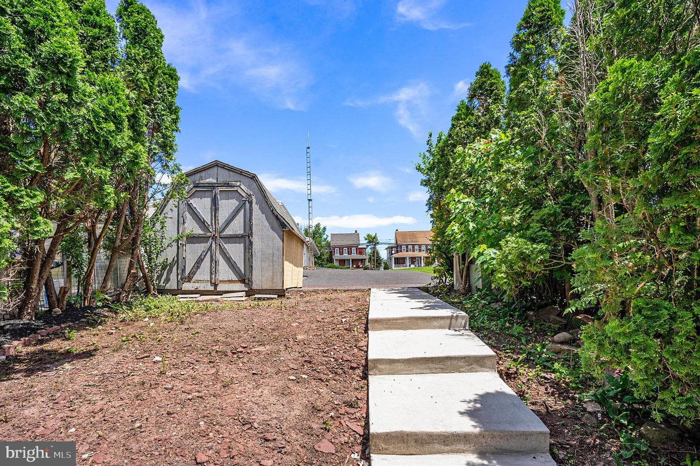748 Jefferson Street photo 35
