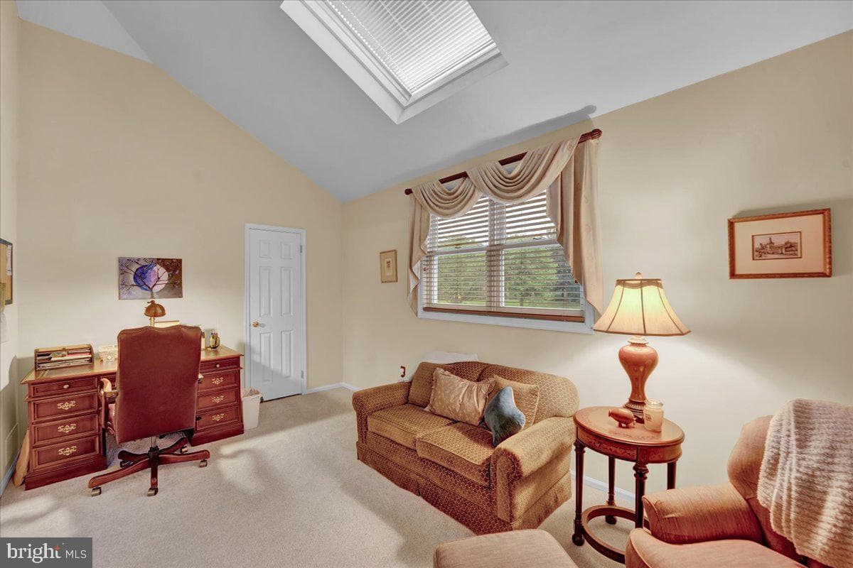 704 Buckley Road photo 26