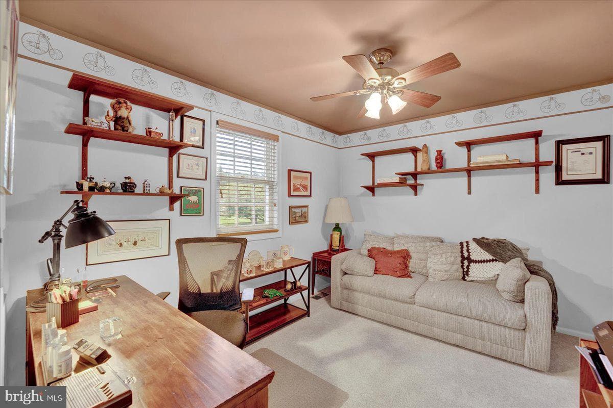 704 Buckley Road photo 32