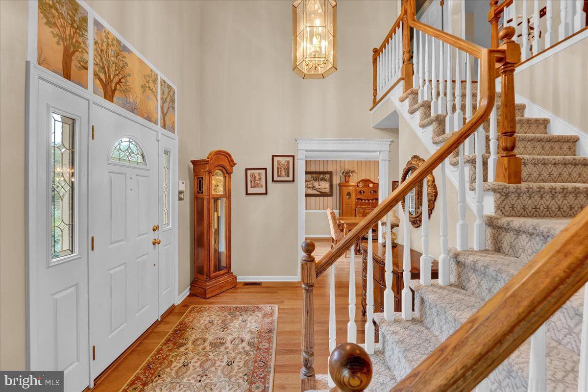 704 Buckley Road photo 9