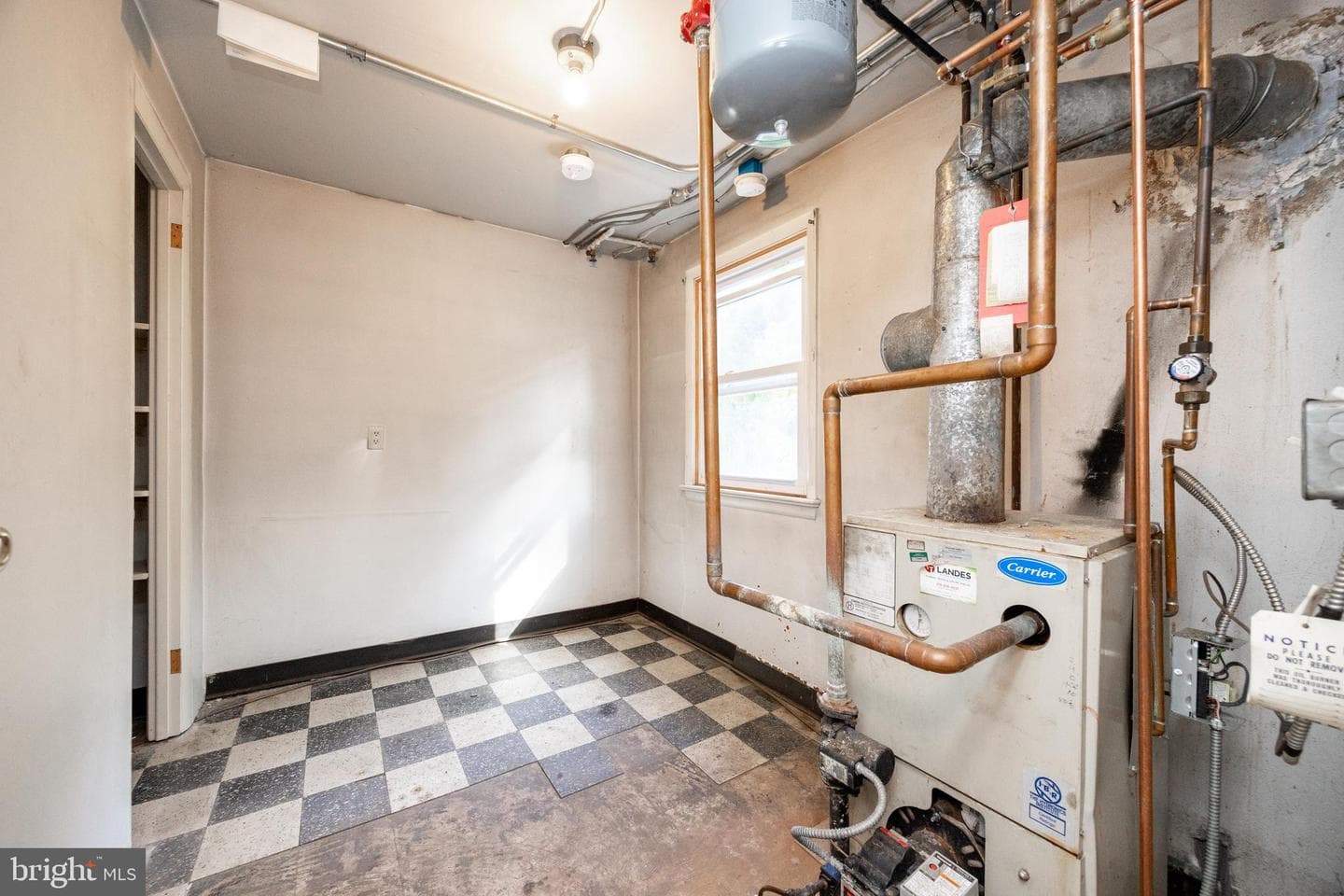 992 E Valley Road photo 31