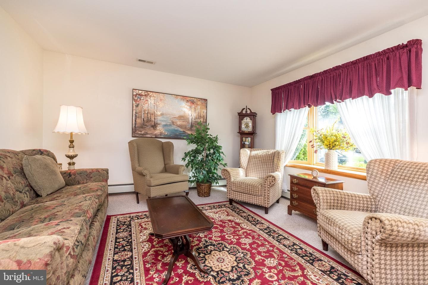 250 Hill Avenue photo 10