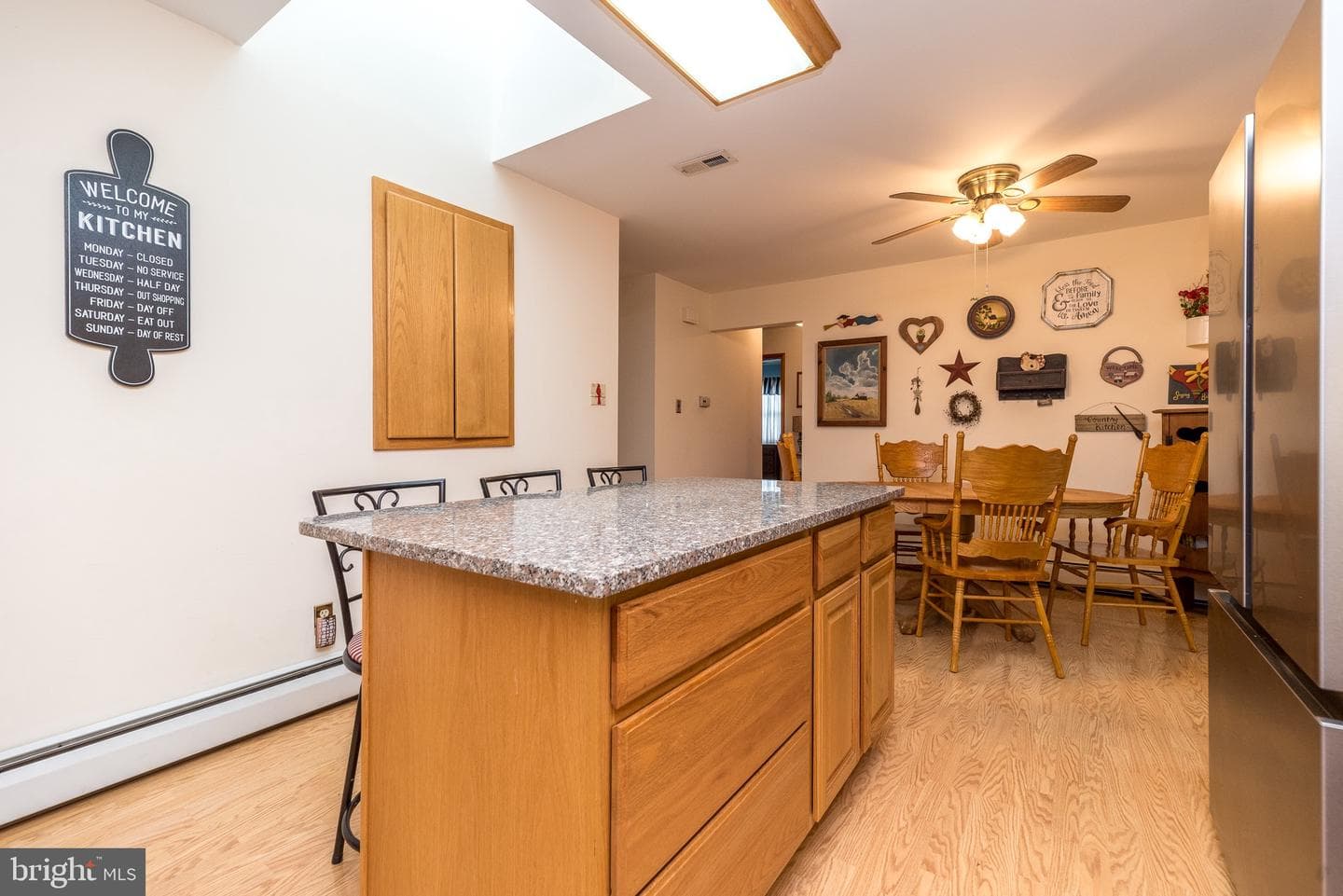 250 Hill Avenue photo 18