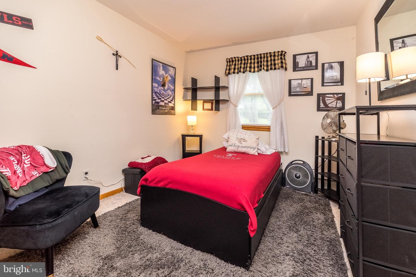 250 Hill Avenue photo 24