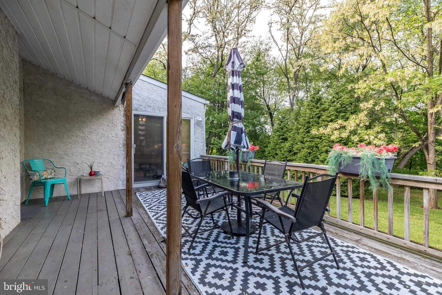 250 Hill Avenue photo 47