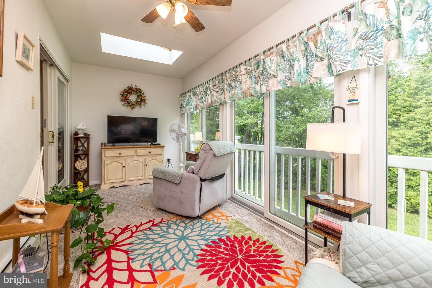 250 Hill Avenue photo 5