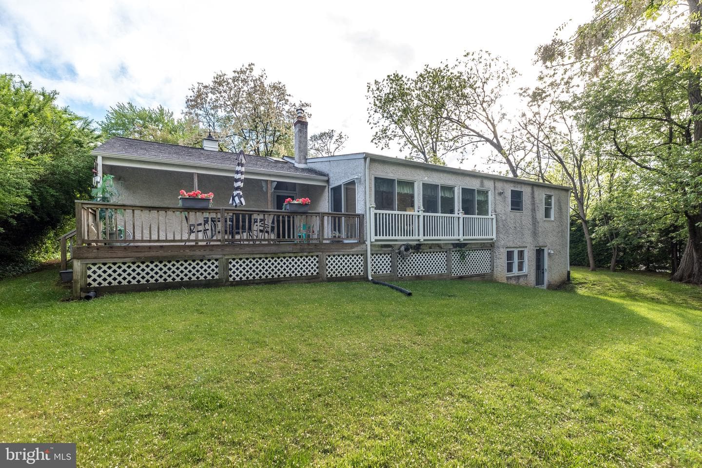 250 Hill Avenue photo 51