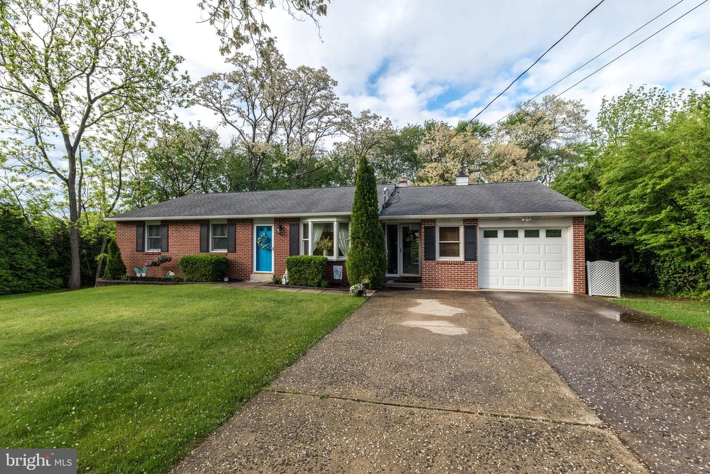 250 Hill Avenue photo 6