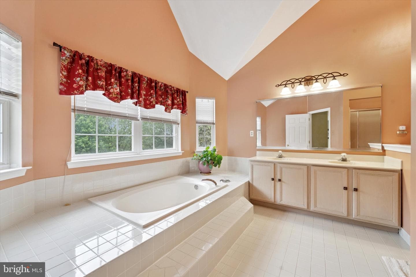2015 Windsor Drive photo 24
