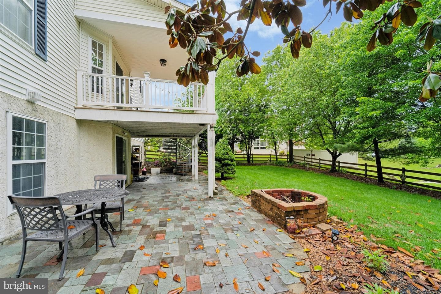 2015 Windsor Drive photo 37